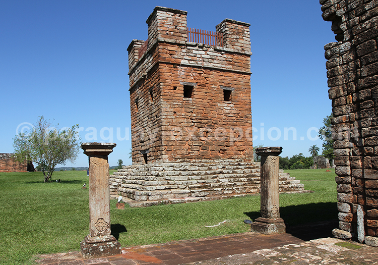 Santísima Trinidad de Paraná, construction