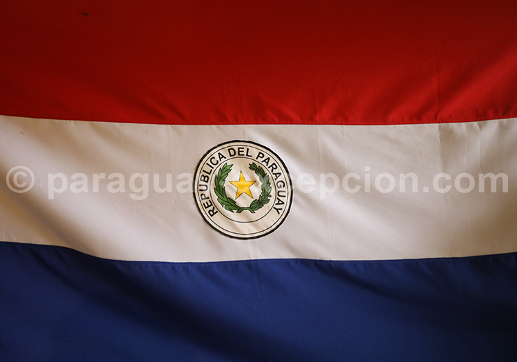 Deuxième face du drapeau du Paraguay