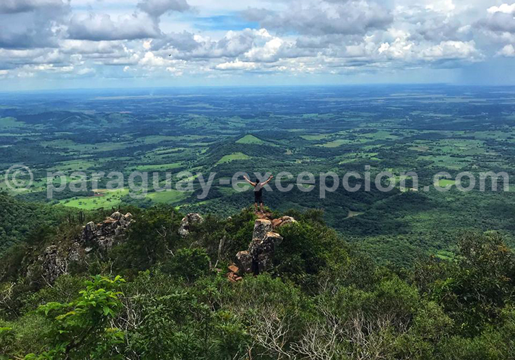 Cerro Tres Kandu, Cordillera, Paraguay