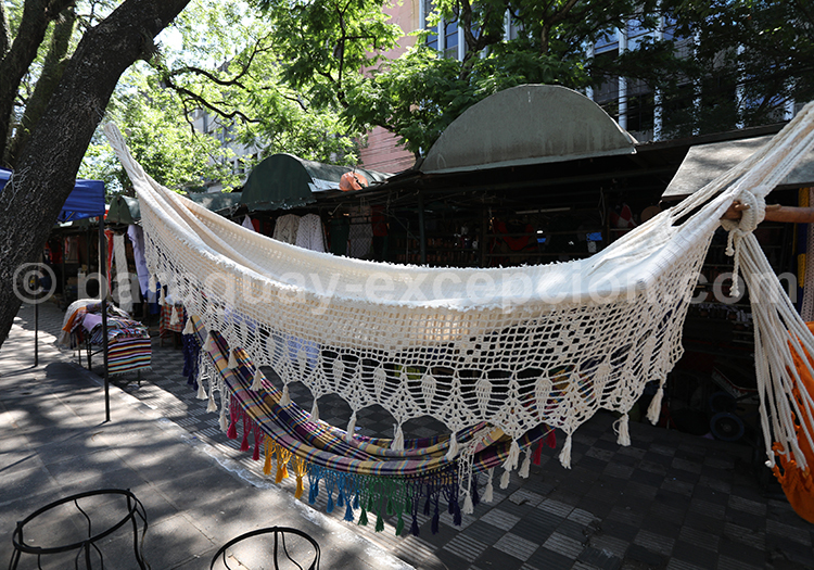 Tissage du Paraguay : le crochet