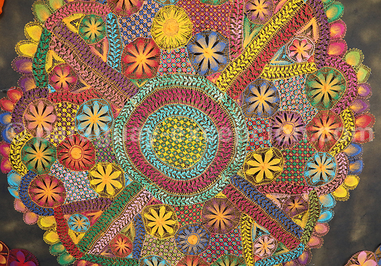 Découverte du tissu Ñanduti, Paraguay