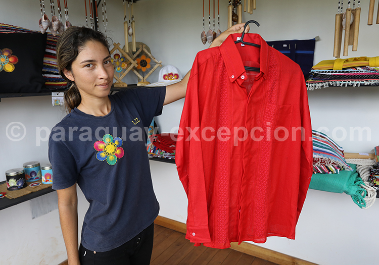 Art ao po’i, Paraguay
