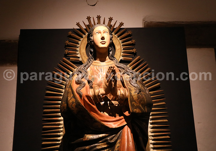 Sculpture en bois du Paraguay