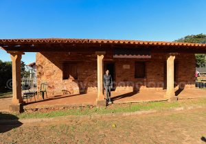 Visite guidée de la mission jésuite Santa Cosme y Damián